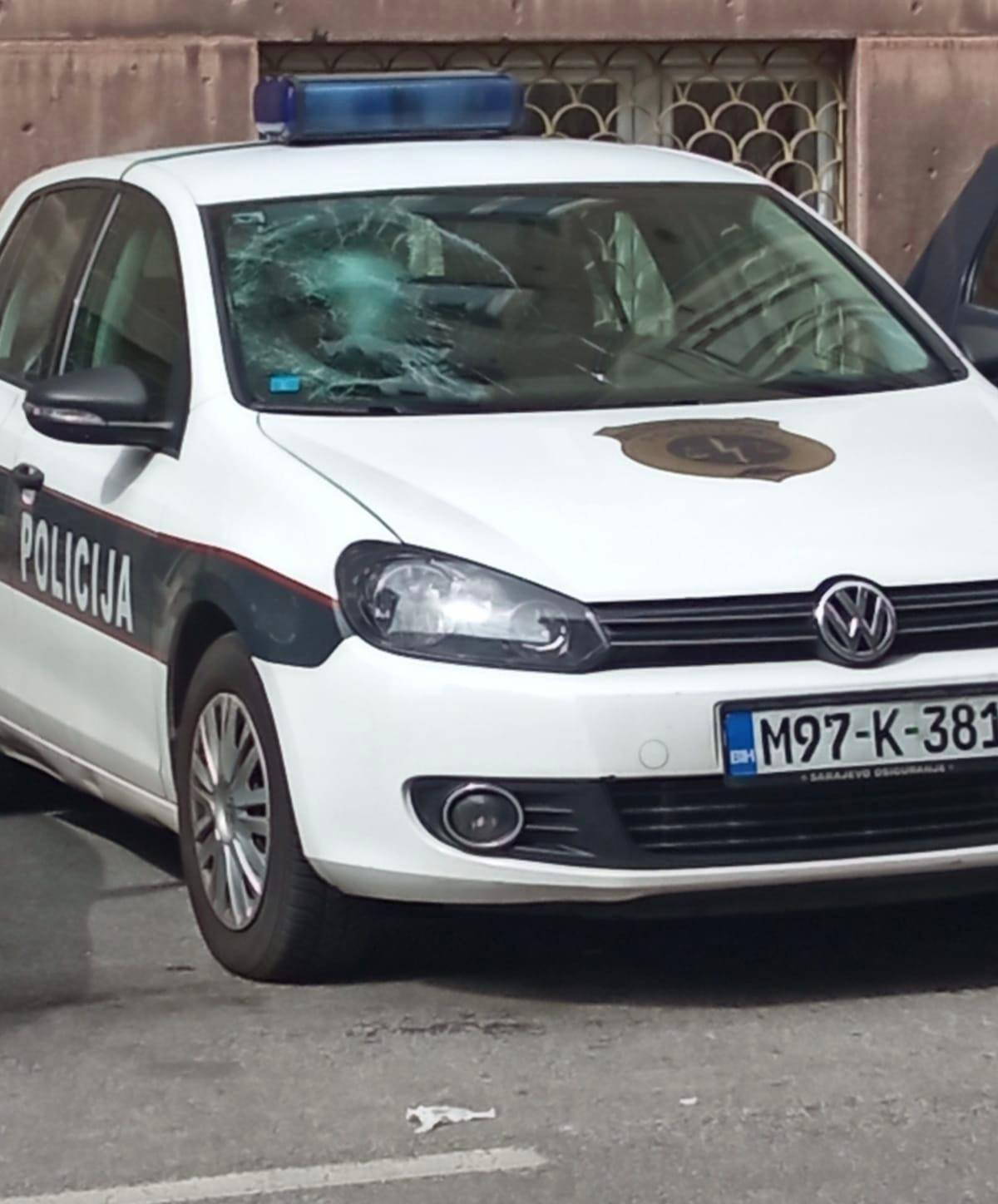 policijsko-auto-1