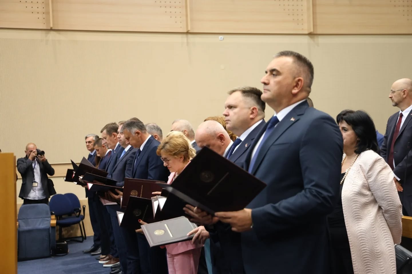 Uprkos zabrani korištenja: Vlada RS-a naložila Pravobranilaštvu da upiše državnu imovinu BiH kao vlastitu “svojinu”