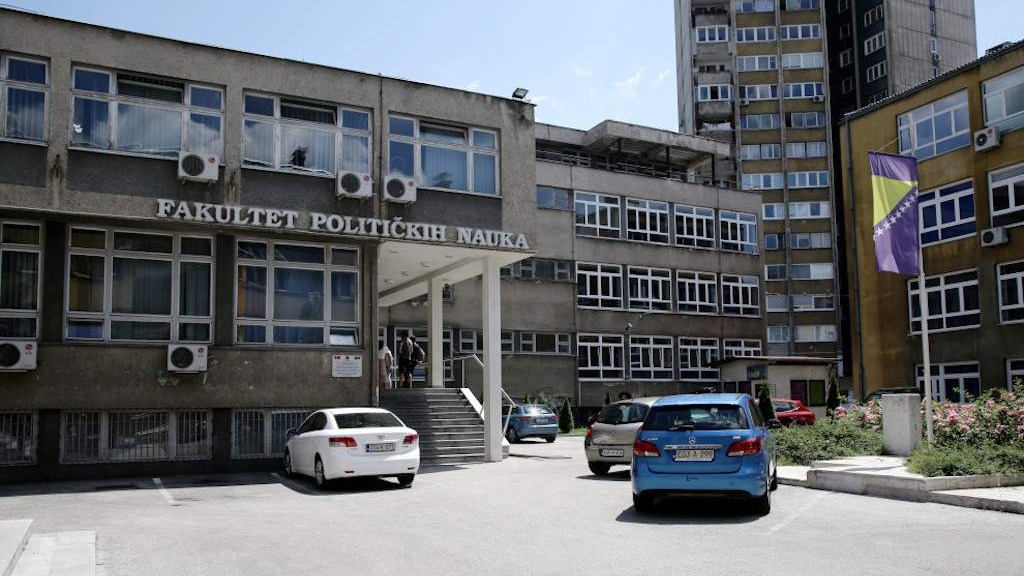fakultet-politickih-nauka-u-sarajevu-osuduje-sirenje-laznih-vijesti-o-prof-lejli-turcilo-i-odsjeku-zurnalistika72290