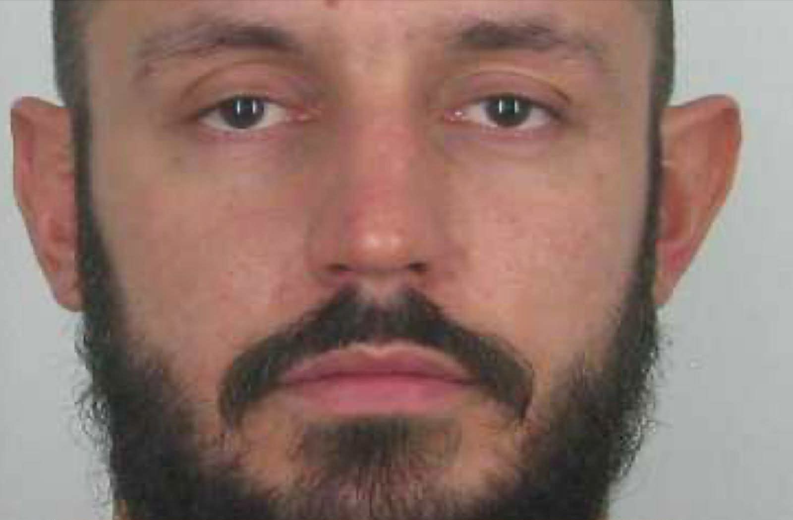 62ff042e-5250-4f46-9c49-a801da11a2ce