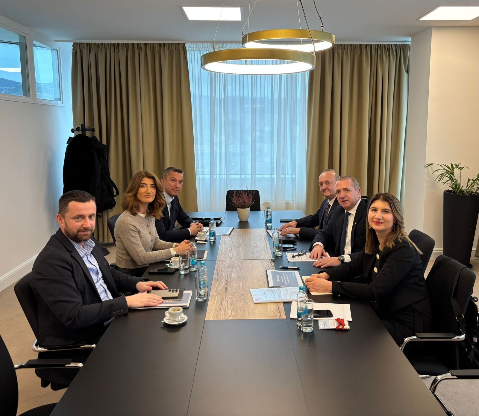 andrijana katic u posjeti aerodromu