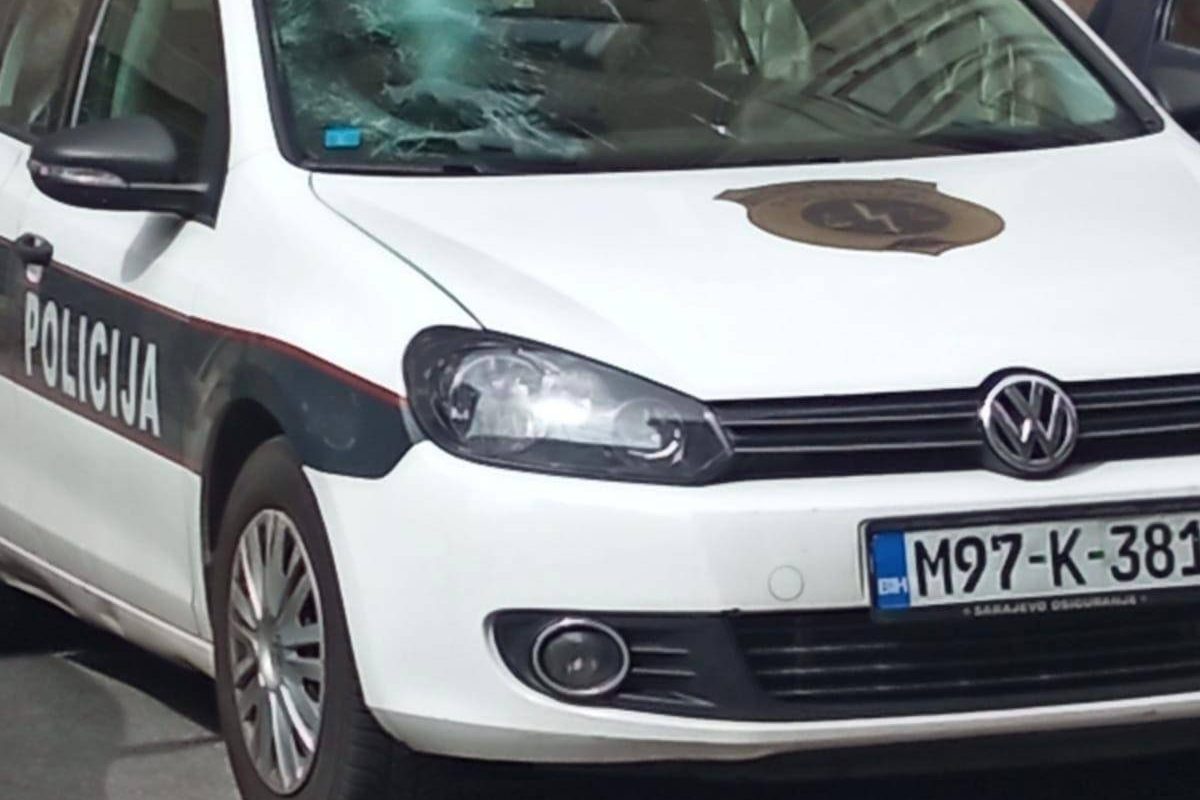 policijsko-auto-1